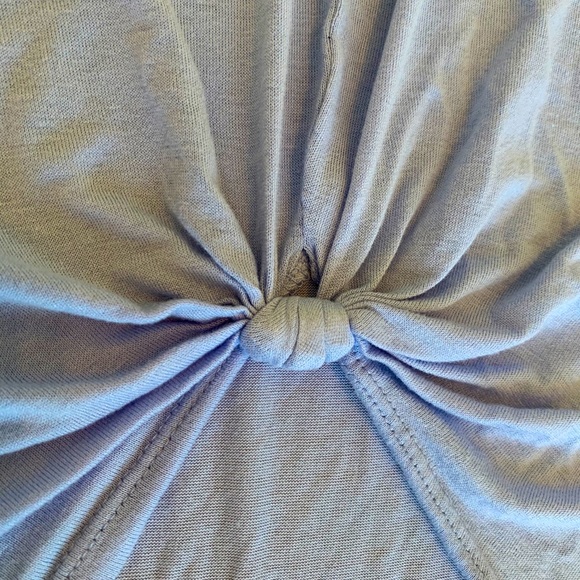 Knotted T-Shirt - Picture 2 of 4